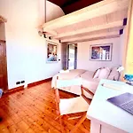 Vakantiehuis La - Cozy House With Parking, Wifi, Box And Air Conditioning Rapallo