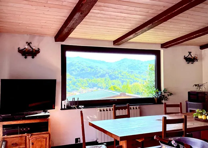 Prázdninový dům La - Cozy House With Parking, Wifi, Box And Air Conditioning