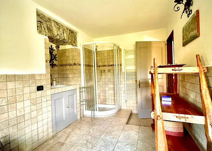 Prázdninový dům La - Cozy House With Parking, Wifi, Box And Air Conditioning
